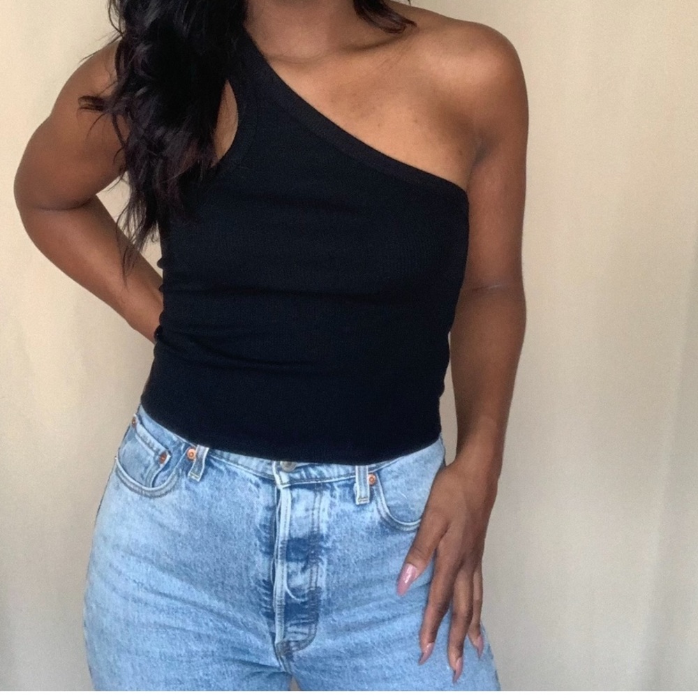 One Shoulder Top